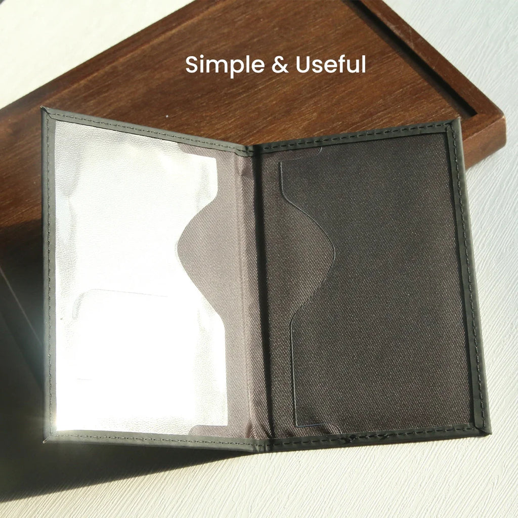 WorldMap™ Passport Cover – Stylish Protection for Every Journey